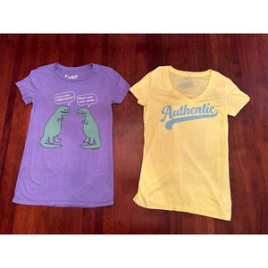 Local Celebrity XS, M T Shirt Bundle